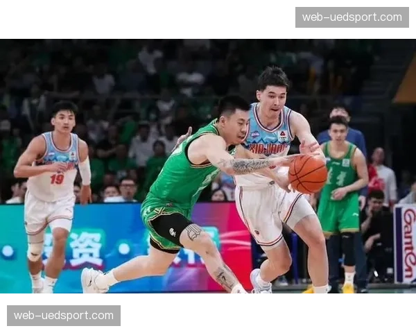 关键对决：赵继伟与于德豪的后场攻防战将决定G4走势